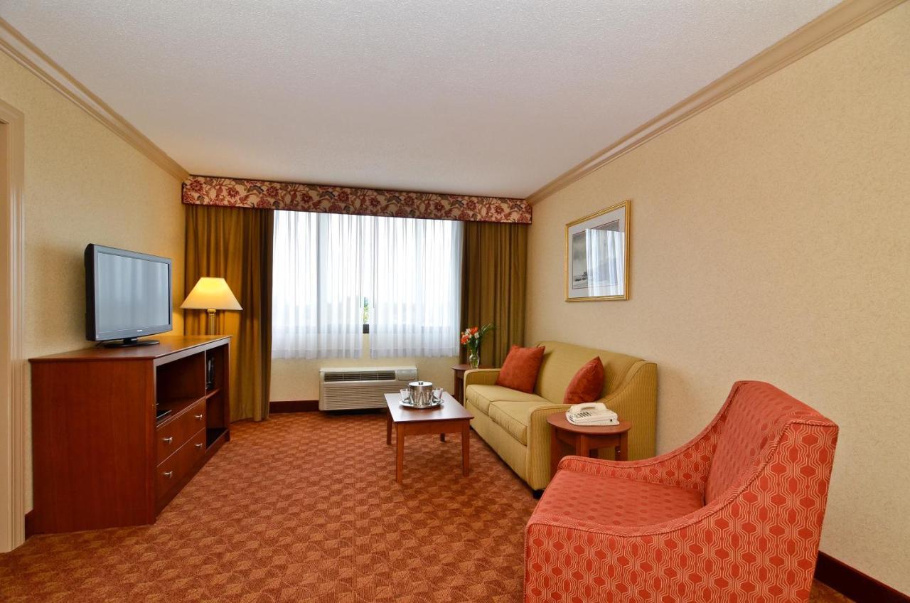 Clarion Hotel Airport Portland Exteriör bild