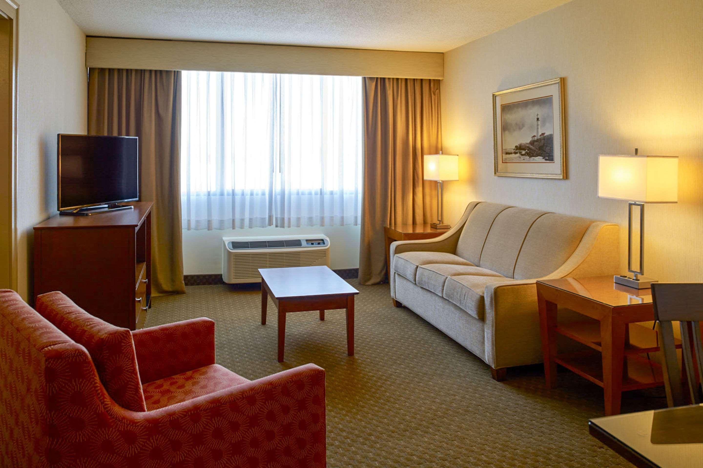 Clarion Hotel Airport Portland Exteriör bild